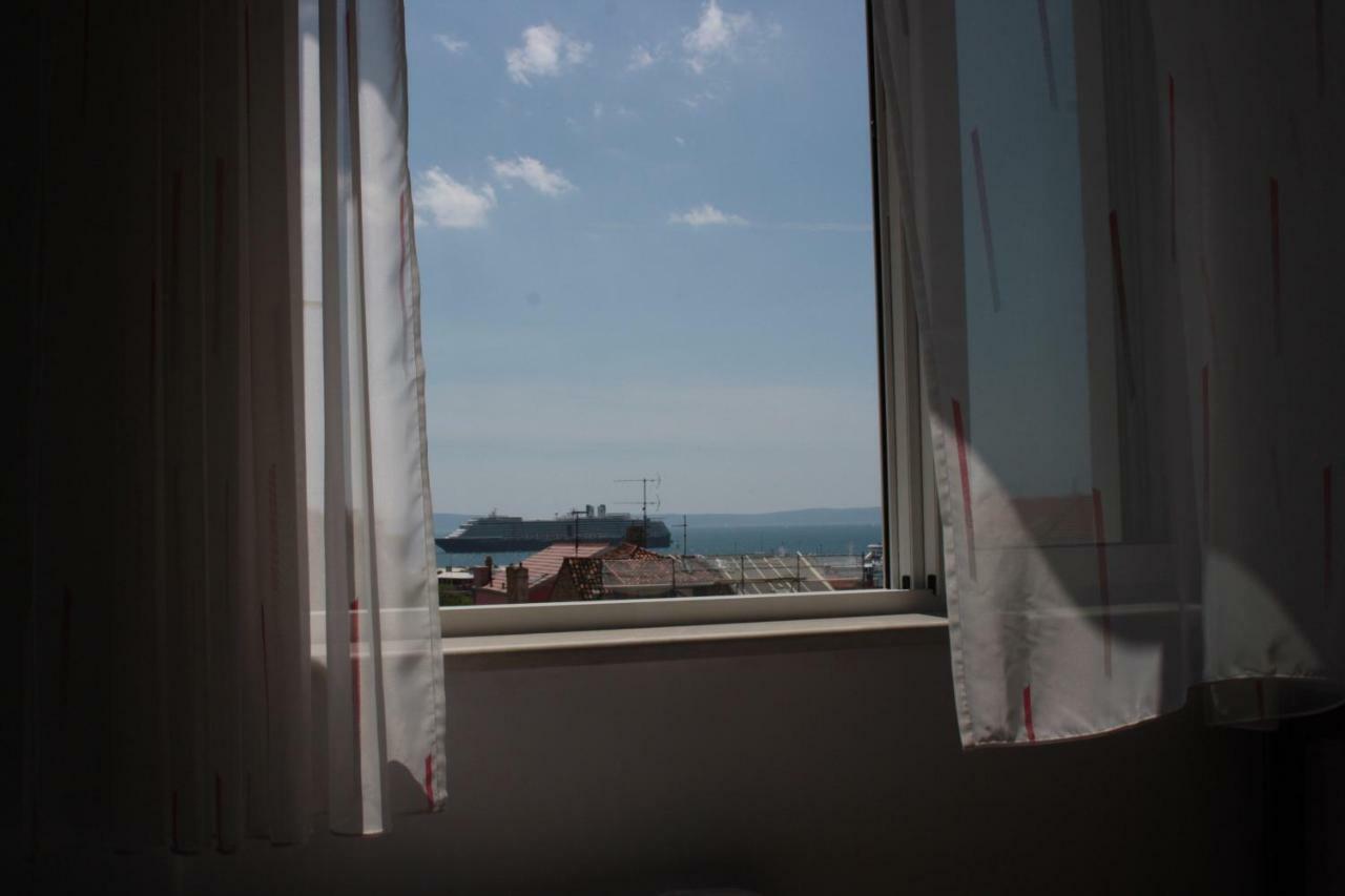 King'S View Apartment Сплит Экстерьер фото